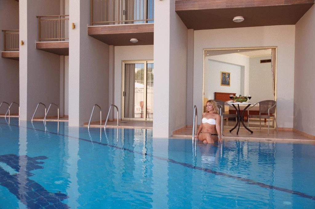 Agelia Beach Hotel Sfáka Quarto foto
